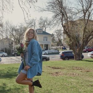 Meet your Posher, Avila